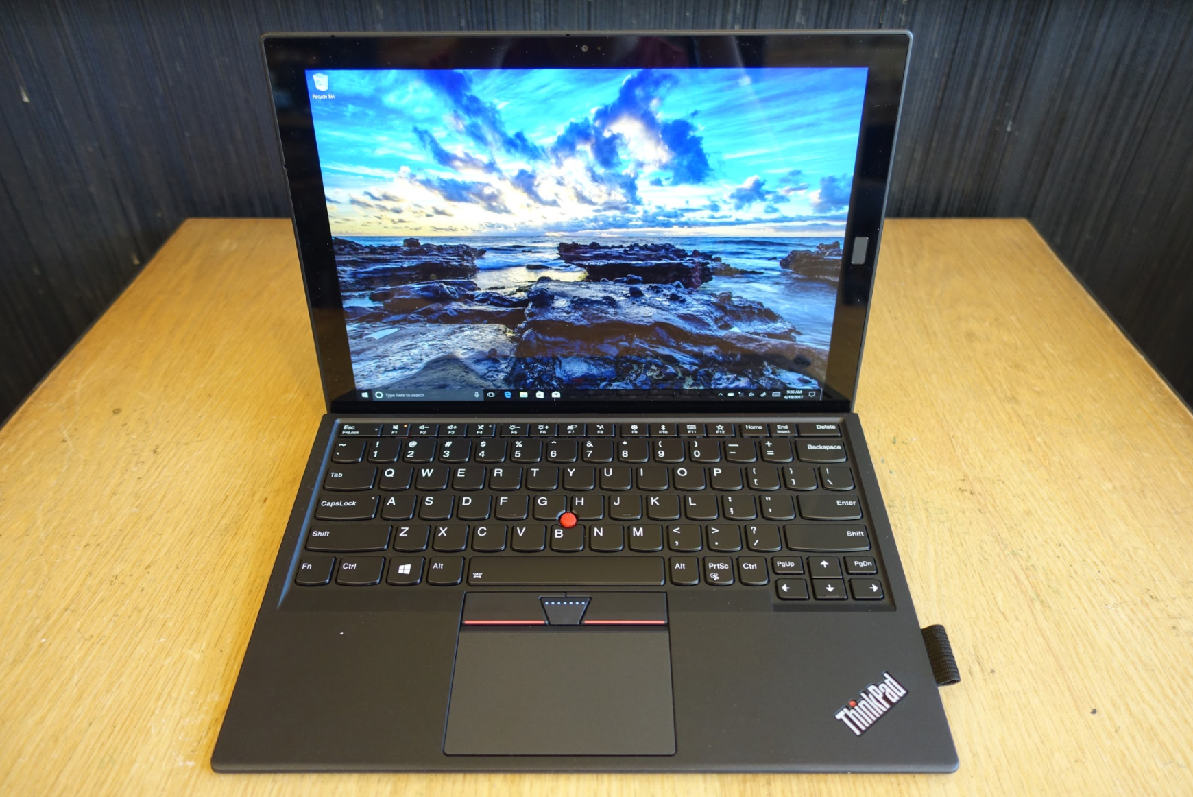 Lenovo ThinkPad X1 Tablet: An Expandable Business Slate